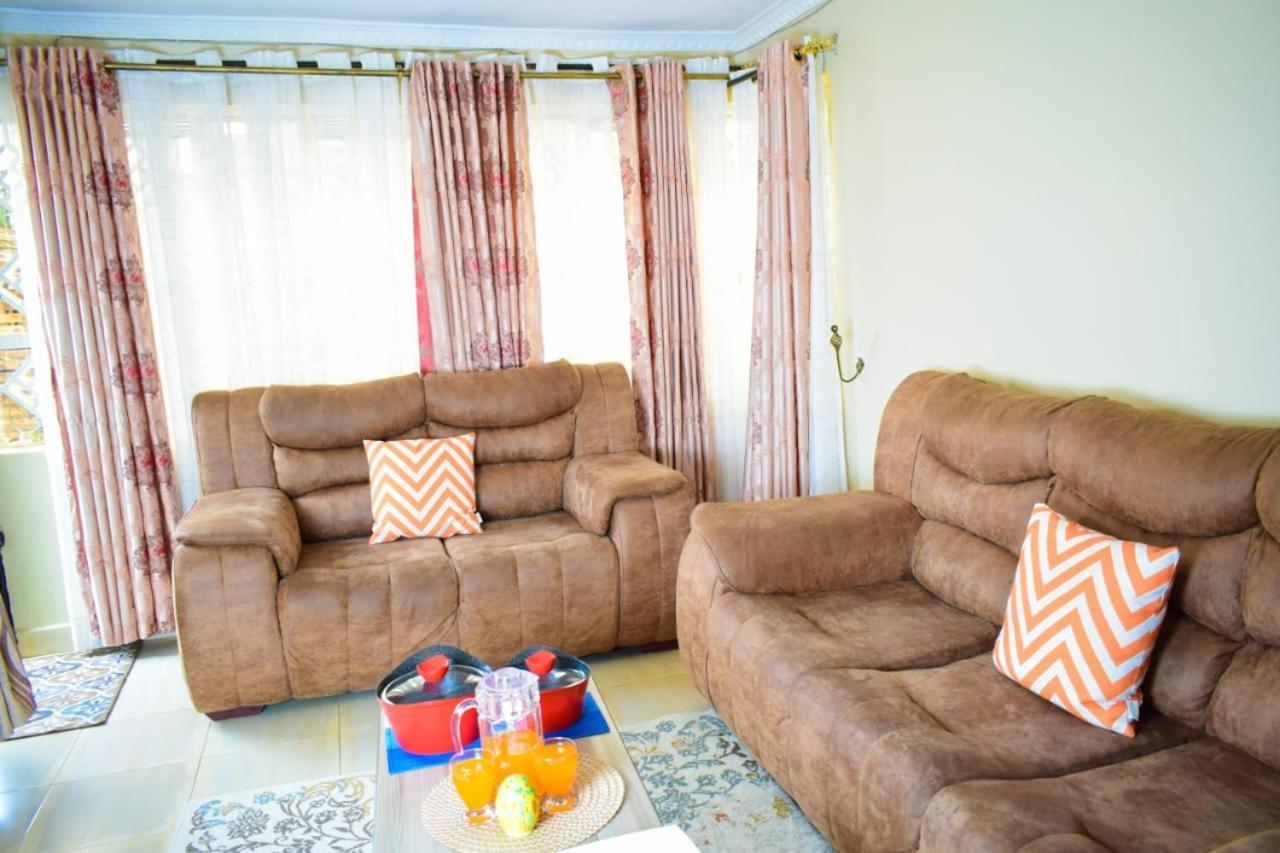 Cozy 2 Bedroom In A Family Home Nakuru Zewnętrze zdjęcie